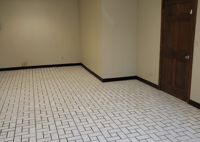 8560 Main #5 8